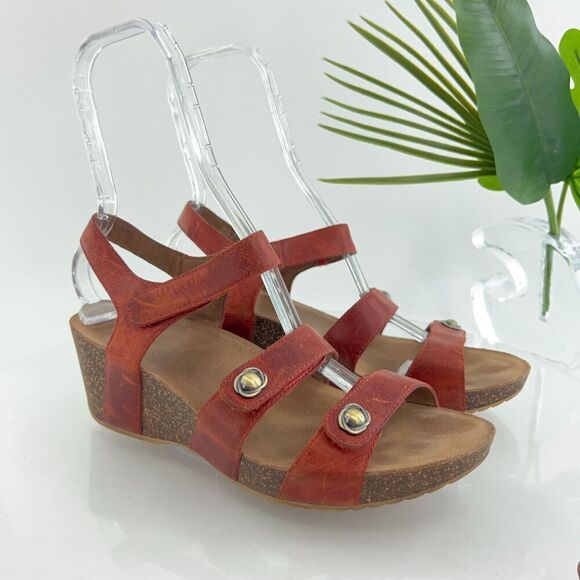 Dansko Women's Savannah Sandal Size 41 10.5 Cork Wedge Heel Adjustable Red - Picture 1 of 16